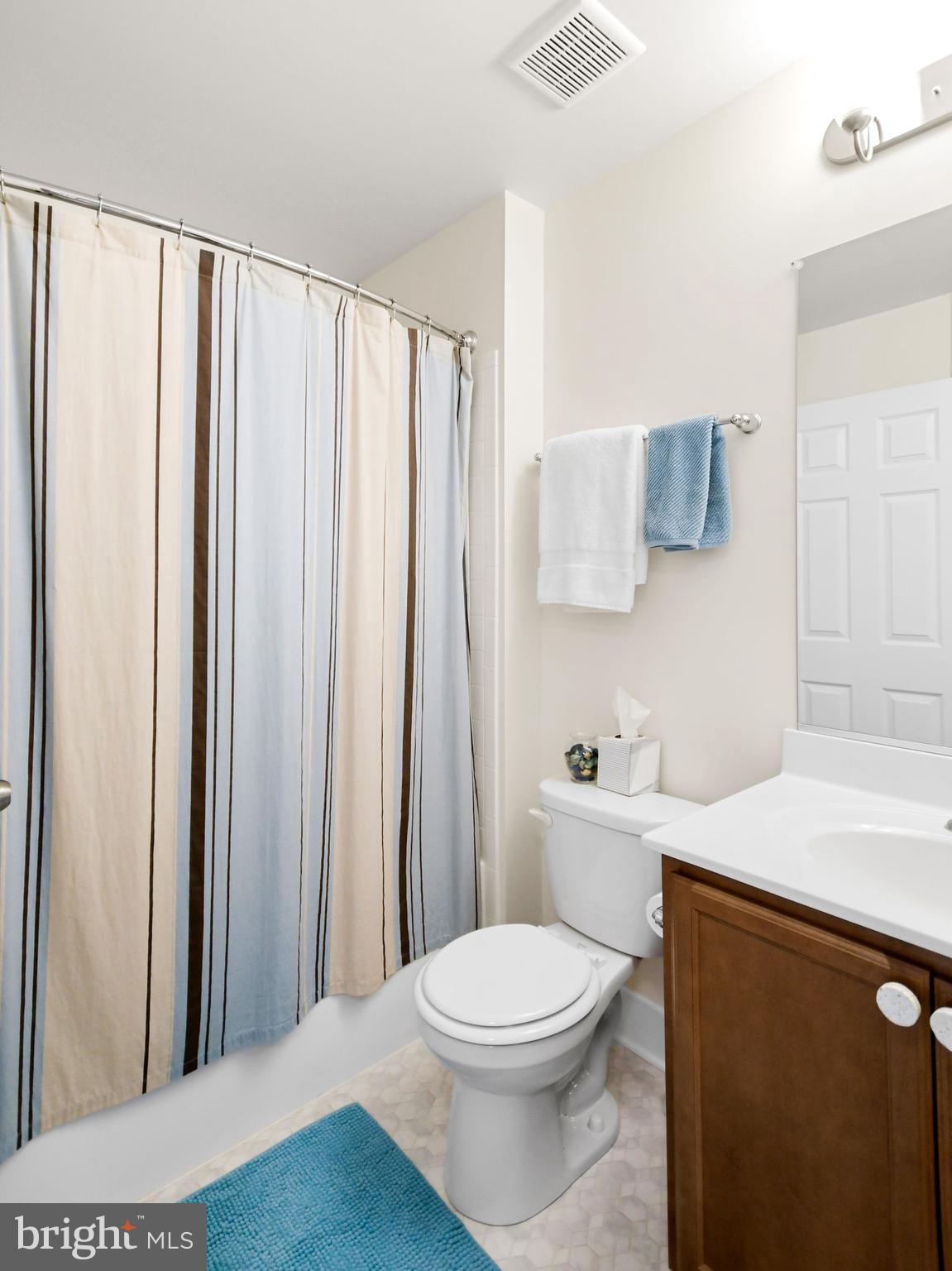 14 Henry House Circle Taneytown, MD 21787 - Photo 40 of 50 Upstairs hall full-bath