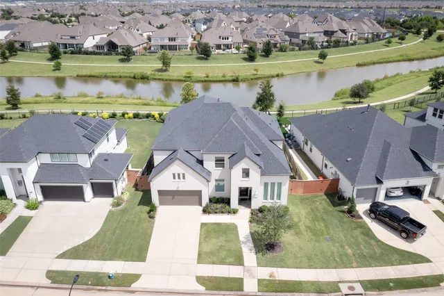 $739,999 | 6410 Prairie Landing Boulevard, Katy, TX 77493