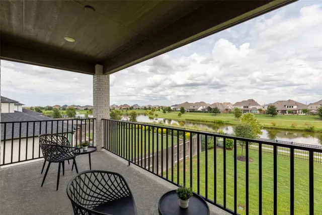 $739,999 | 6410 Prairie Landing Boulevard, Katy, TX 77493