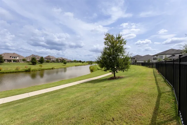 $739,999 | 6410 Prairie Landing Boulevard, Katy, TX 77493