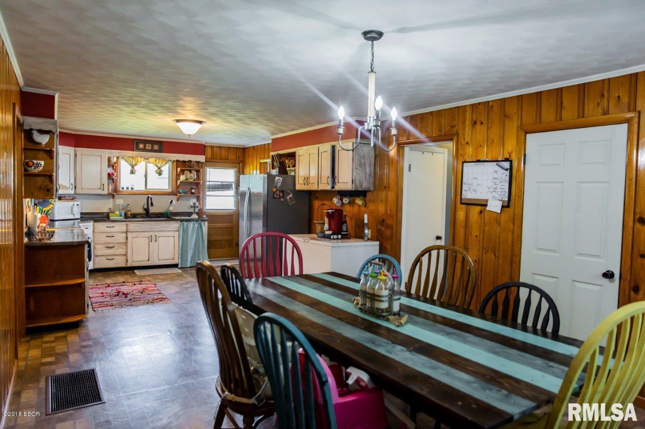 516 South 8th Street Herrin, IL 62948 - Photo 9 of 30