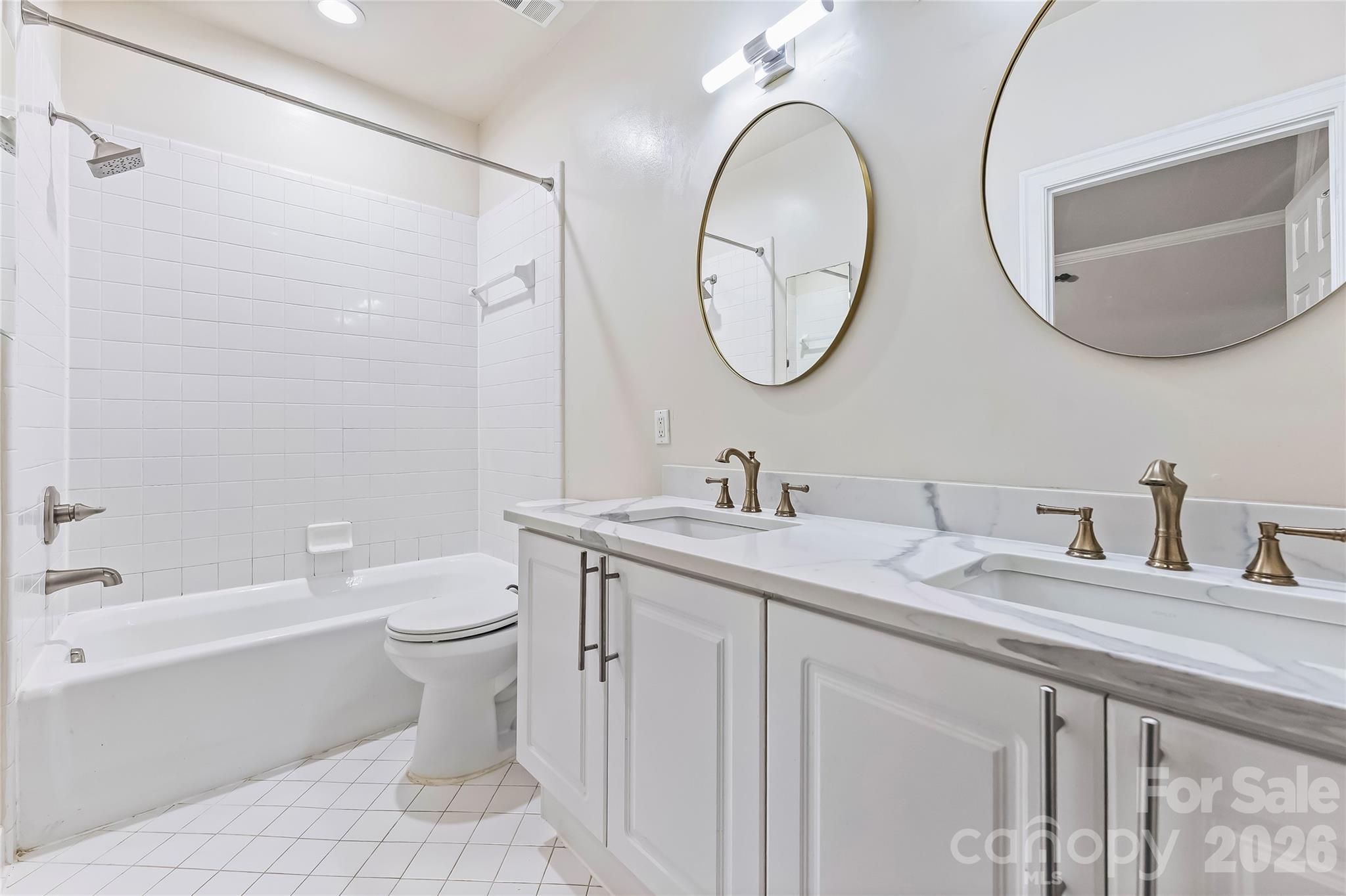 127 North Tryon Street, Unit 508 Charlotte, NC 28246 - Photo 12 of 22