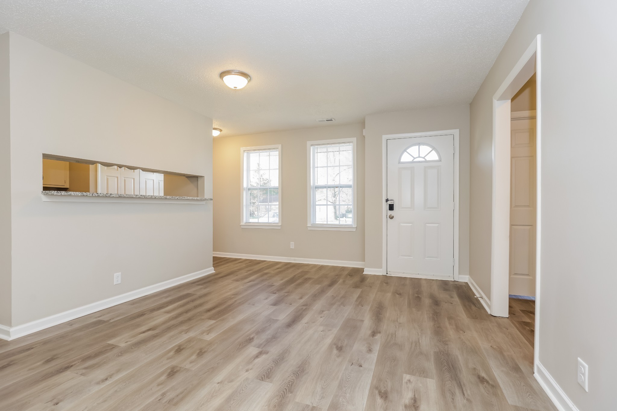 8134 Sunset Circle Murfreesboro, TN 37129 - Photo 3 of 16