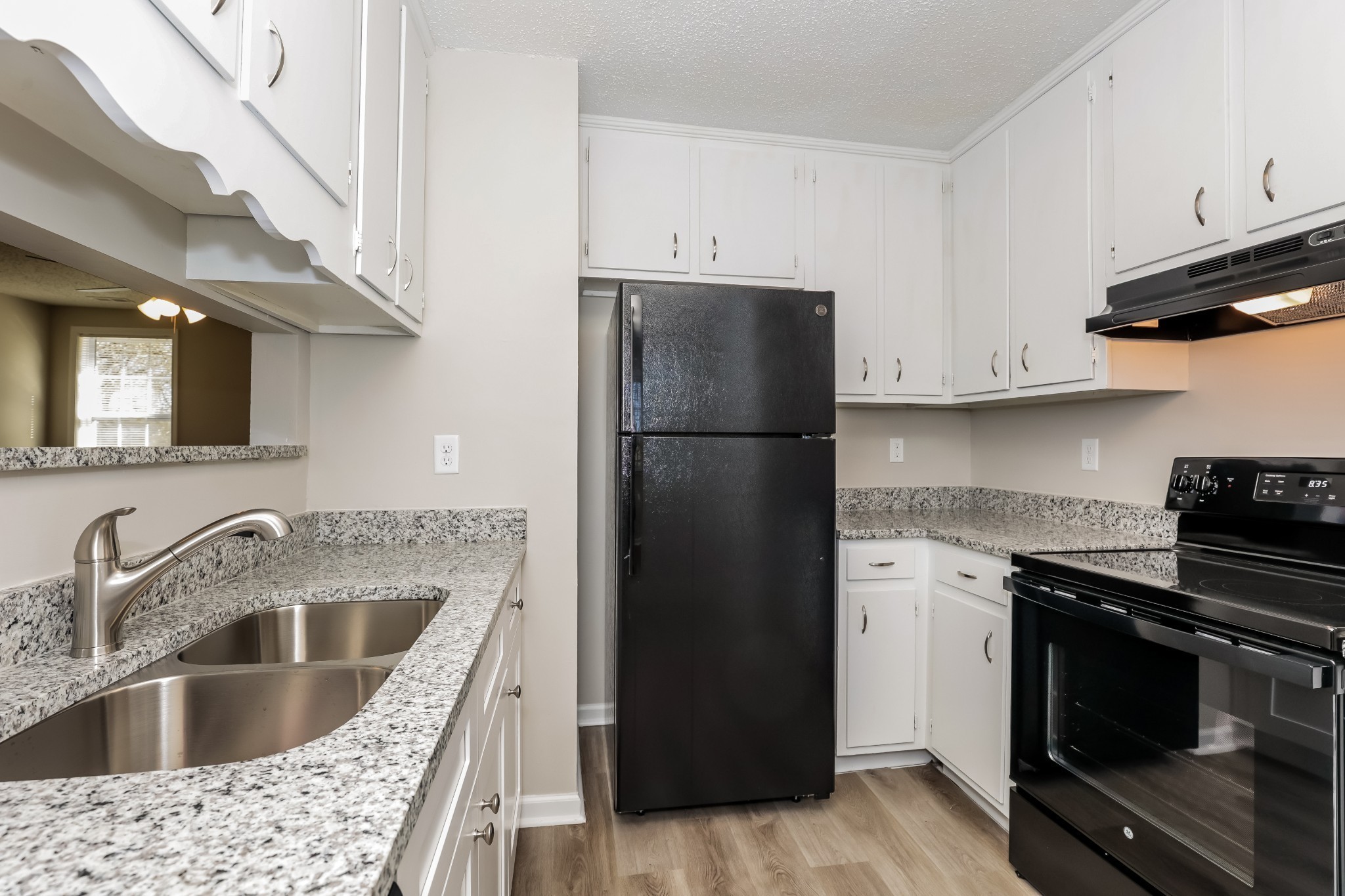 8134 Sunset Circle Murfreesboro, TN 37129 - Photo 5 of 16