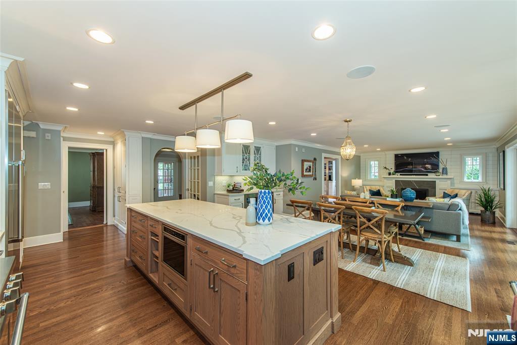 486 Ridgewood Avenue Glen Ridge, NJ 07028 - Photo 10 of 46 Gallery Image 10