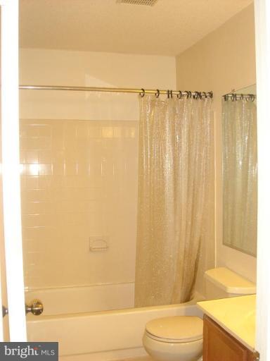 1646 Oak Spring Way Reston, VA 20190 - Photo 19 of 29 Bath #1