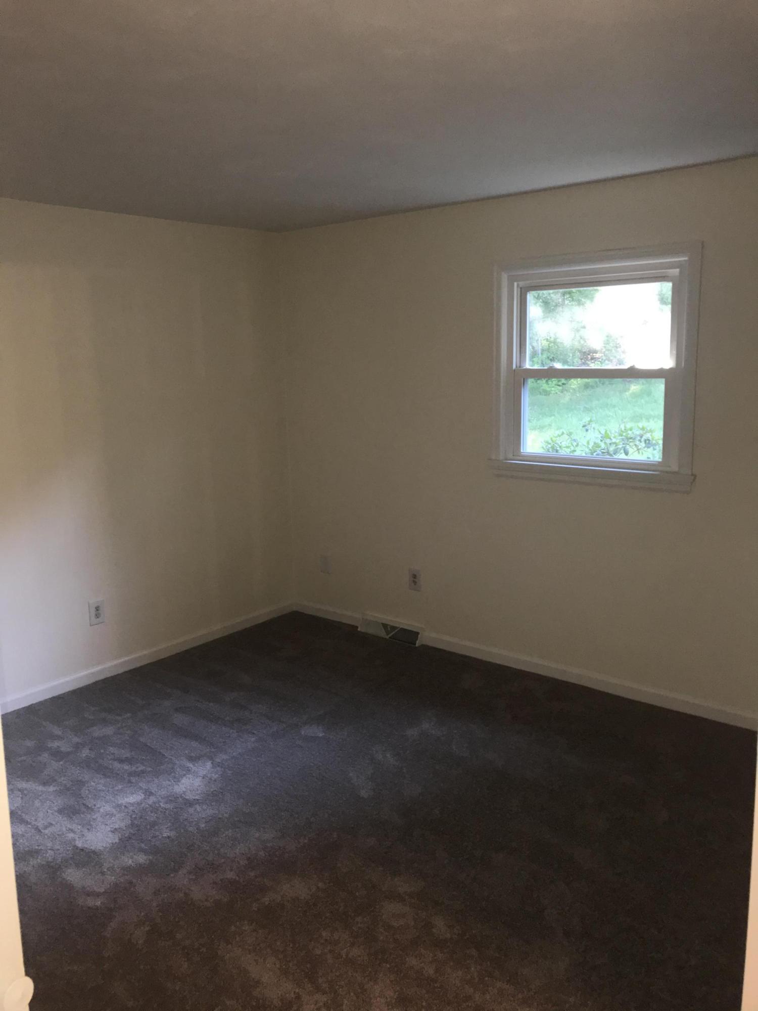 53 Almond Circle Blue Ridge, VA 24064 - Photo 19 of 21 an empty room with a window