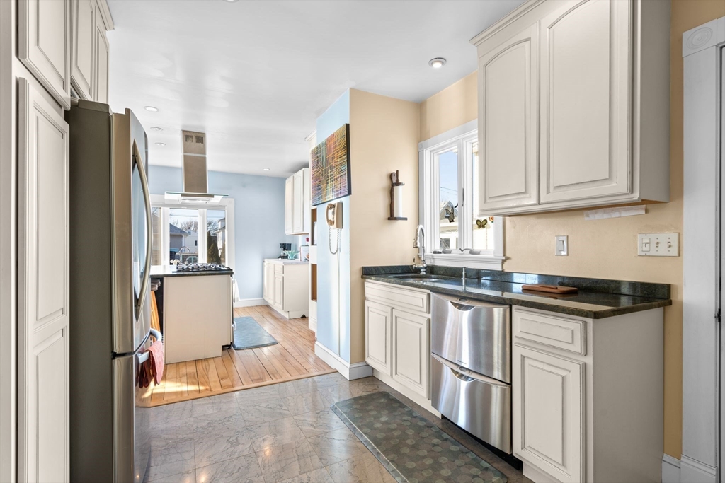 68 Hampton Circle Hull, MA 02045 - Photo 13 of 28 Gallery Image 13