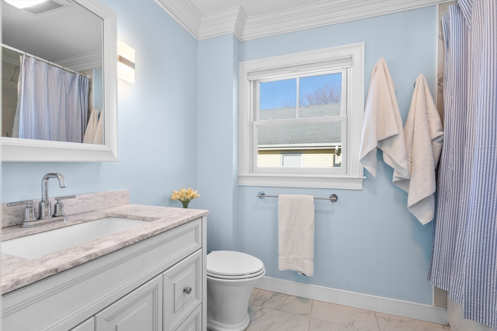 68 Hampton Circle Hull, MA 02045 - Photo 18 of 28 Gallery Image 18