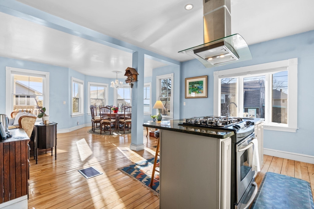 68 Hampton Circle Hull, MA 02045 - Photo 8 of 28 Gallery Image 8