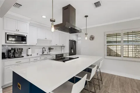 $2,800 | 2914 West Lake Avenue, Tampa, FL 33607