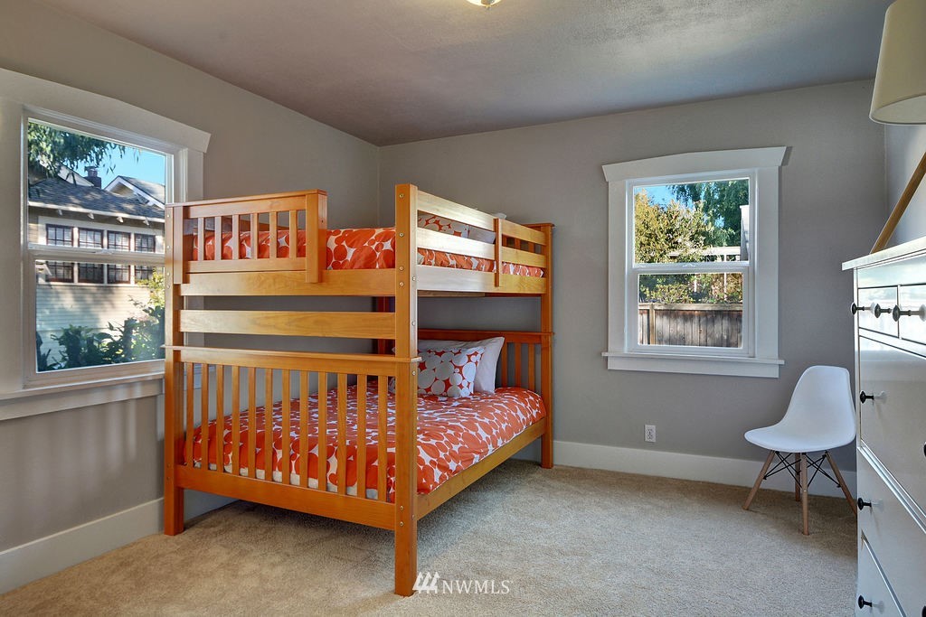 1910 North 39th Street Seattle, WA 98103 - Photo 12 of 16 Gallery Image 12