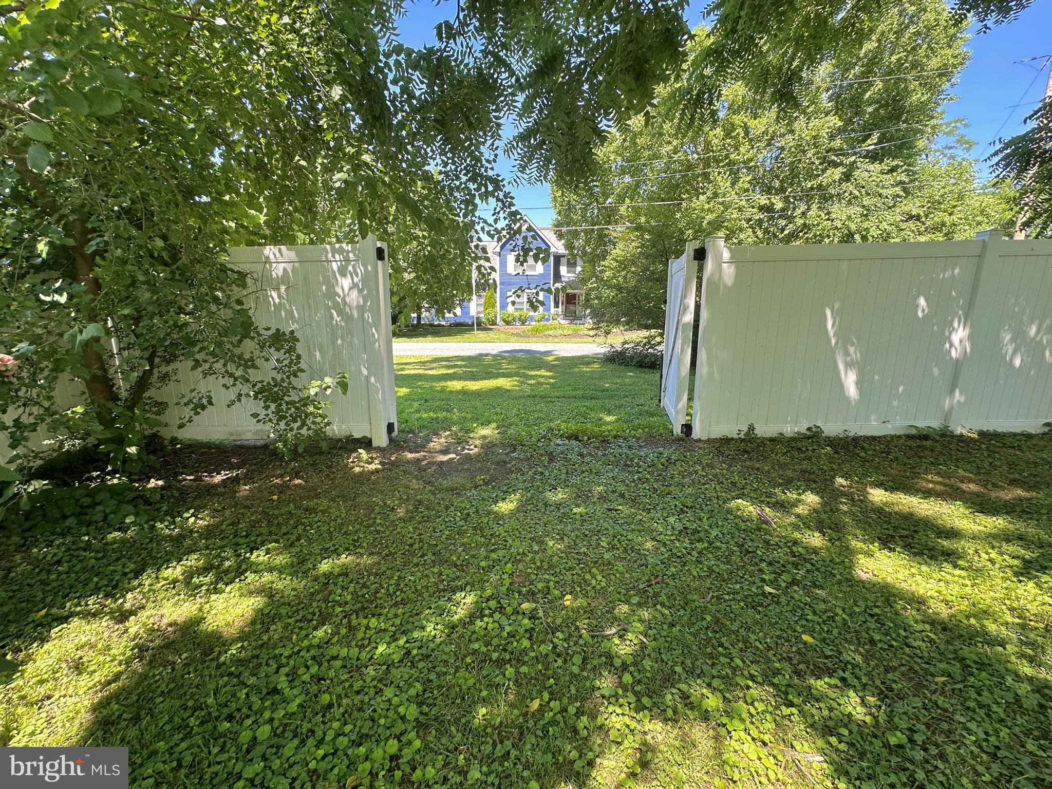 8608 Oak Road Baltimore, MD 21219 - Photo 27 of 37