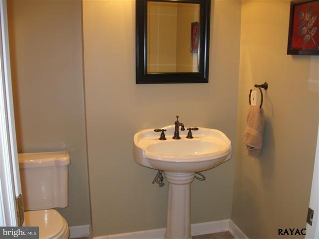 2545 Admire Road Dover, PA 17315 - Photo 32 of 36 Gallery Image 32