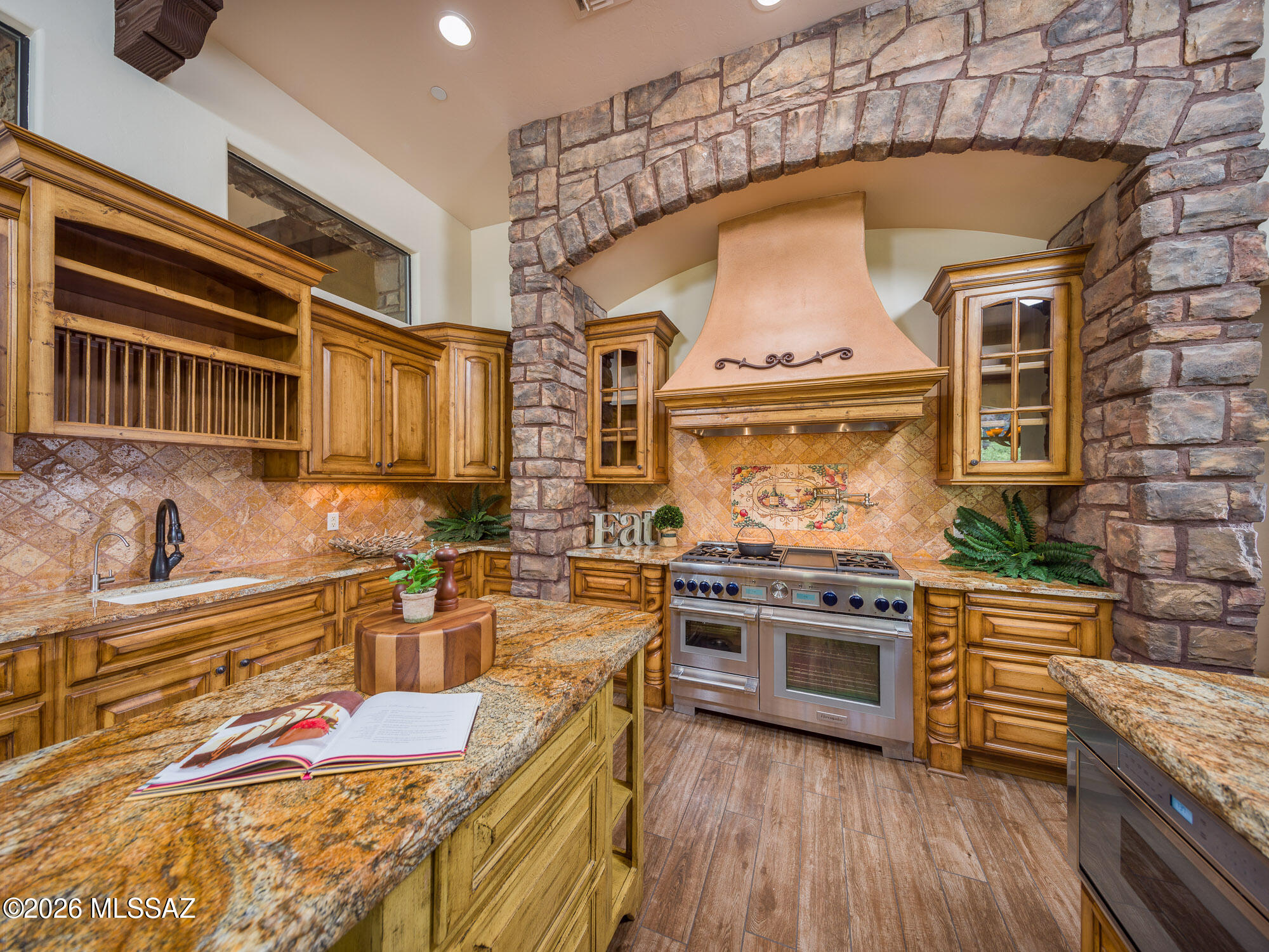 14225 North Rocking Ridge Court Marana, AZ 85658 - Photo 12 of 51 Kitchen with Thermador appliances