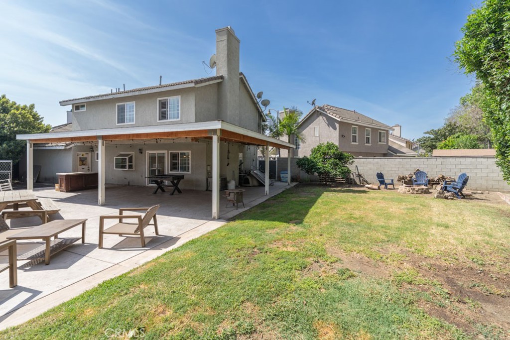 8636 Rancho Cerona Drive Paramount, CA 90723 - Photo 45 of 48 a view of an house with swimming pool and sitting area