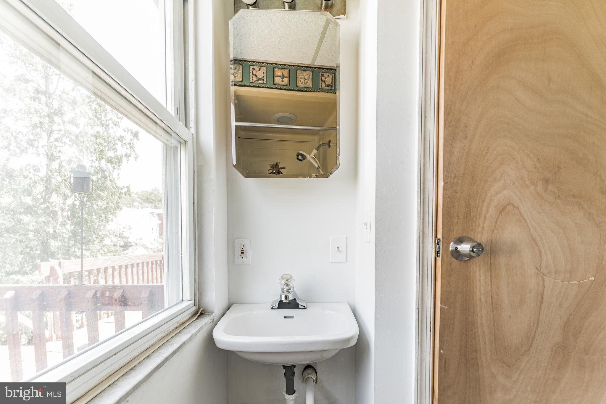 410 Ripka Street Philadelphia, PA 19128 - Photo 17 of 29