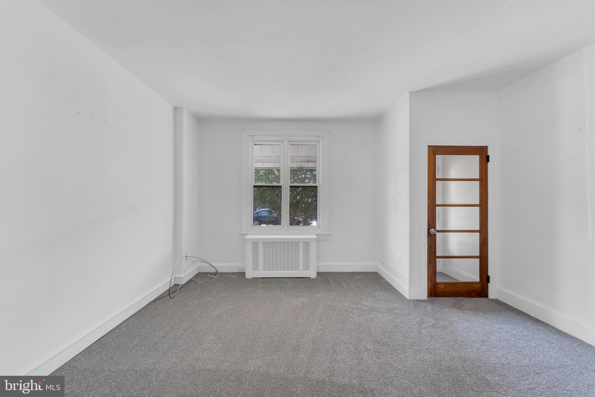 410 Ripka Street Philadelphia, PA 19128 - Photo 4 of 29