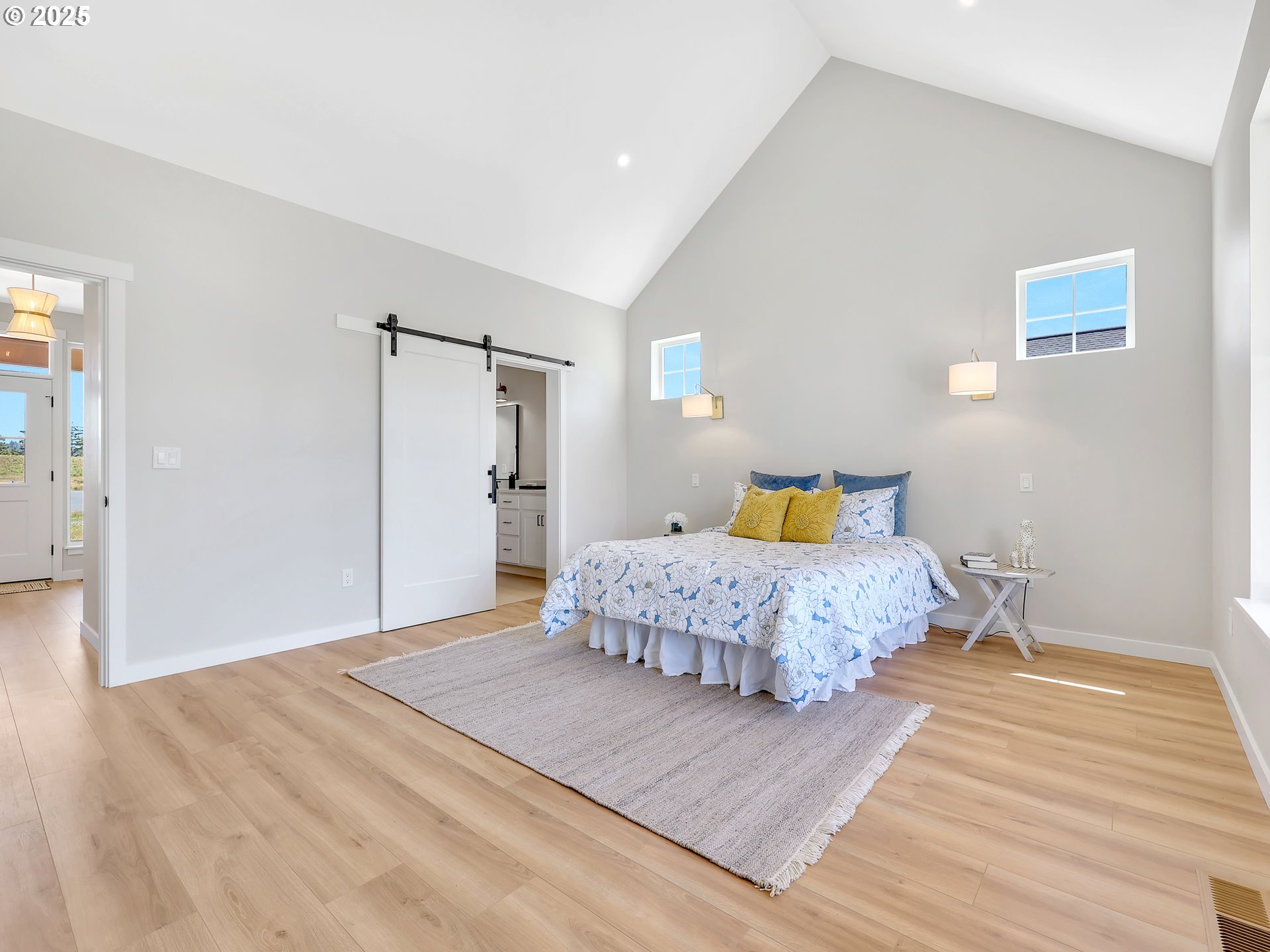 90250 Hobie Road Warrenton, OR 97146 - Photo 21 of 41 Bedroom, Primary