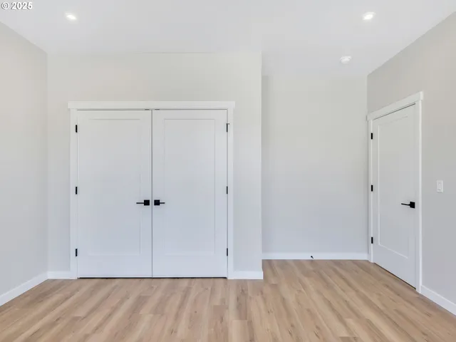 $969,000 | 90250 Hobie Road, Warrenton, OR 97146