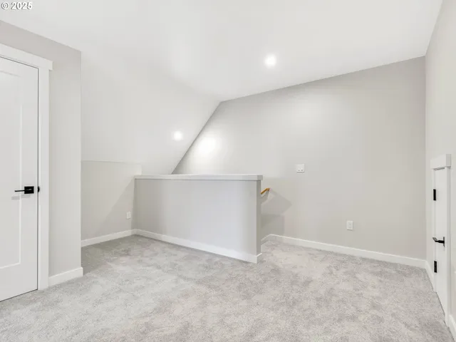 $969,000 | 90250 Hobie Road, Warrenton, OR 97146