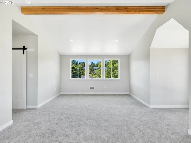 $969,000 | 90250 Hobie Road, Warrenton, OR 97146