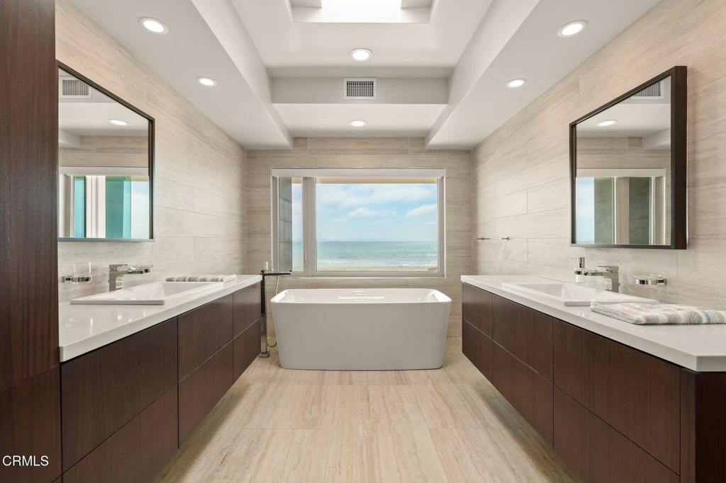 827 Mandalay Beach Road Oxnard, CA 93035 - Photo 33 of 50