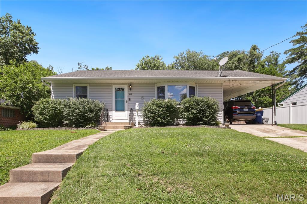 417 Hall Avenue Union, MO 63084 - Photo 1 of 16