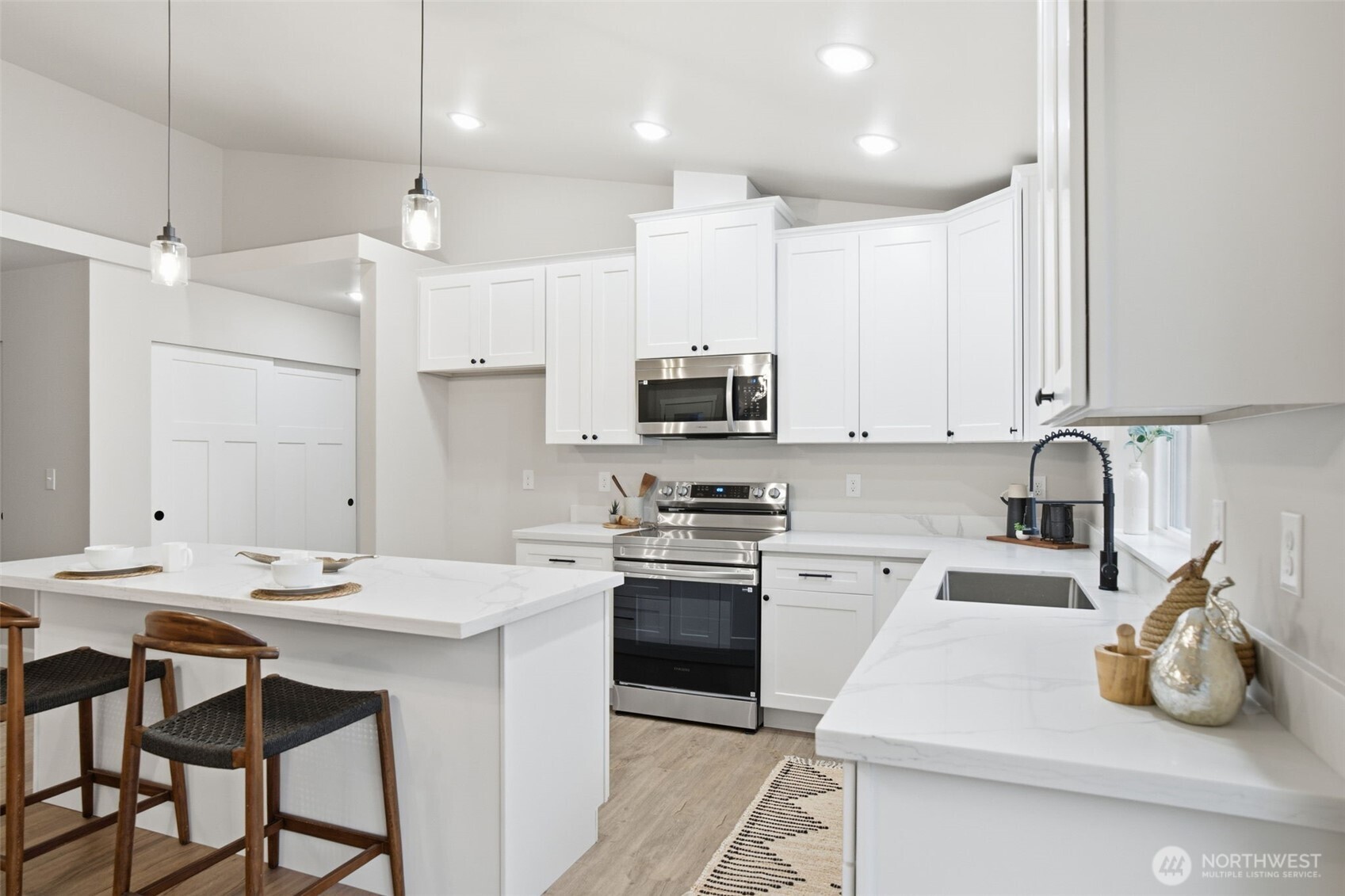 5909 257th Street East Graham, WA 98338 - Photo 6 of 27