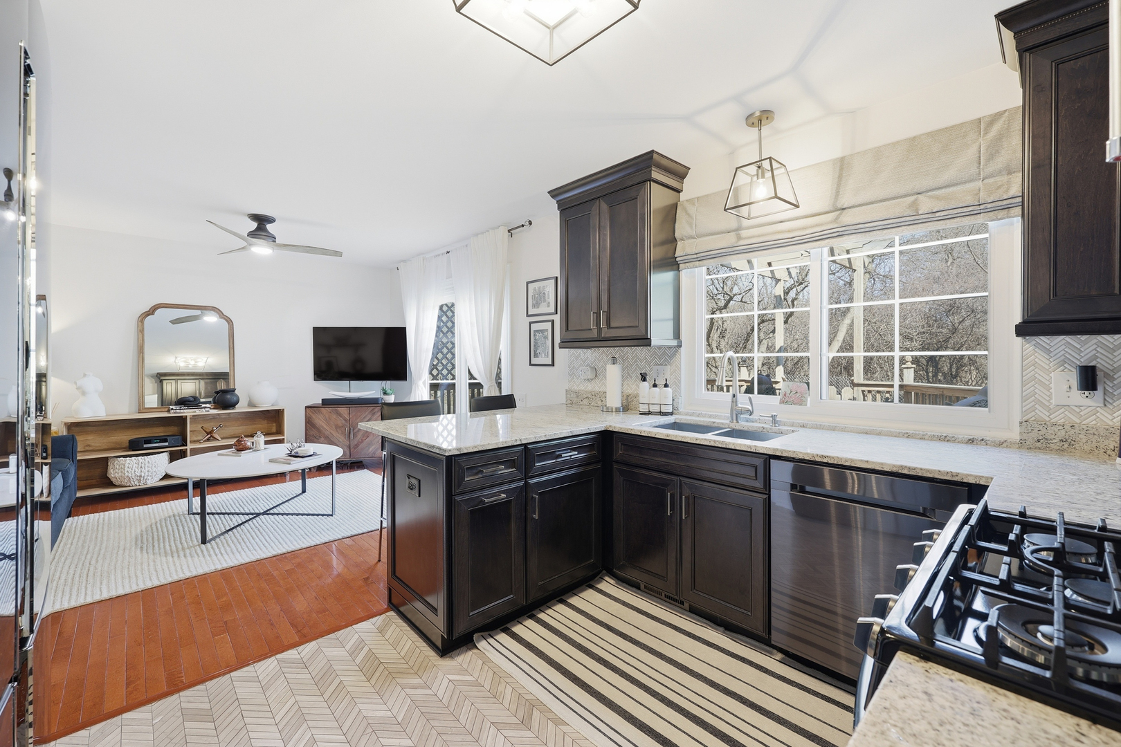 1268 Spaulding Road Bartlett, IL 60103 - Photo 10 of 41