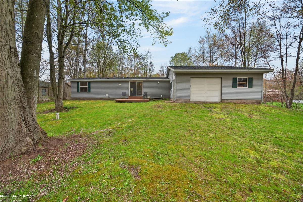 4808 North Water Road Sanford, MI 48657 - Photo 31 of 36