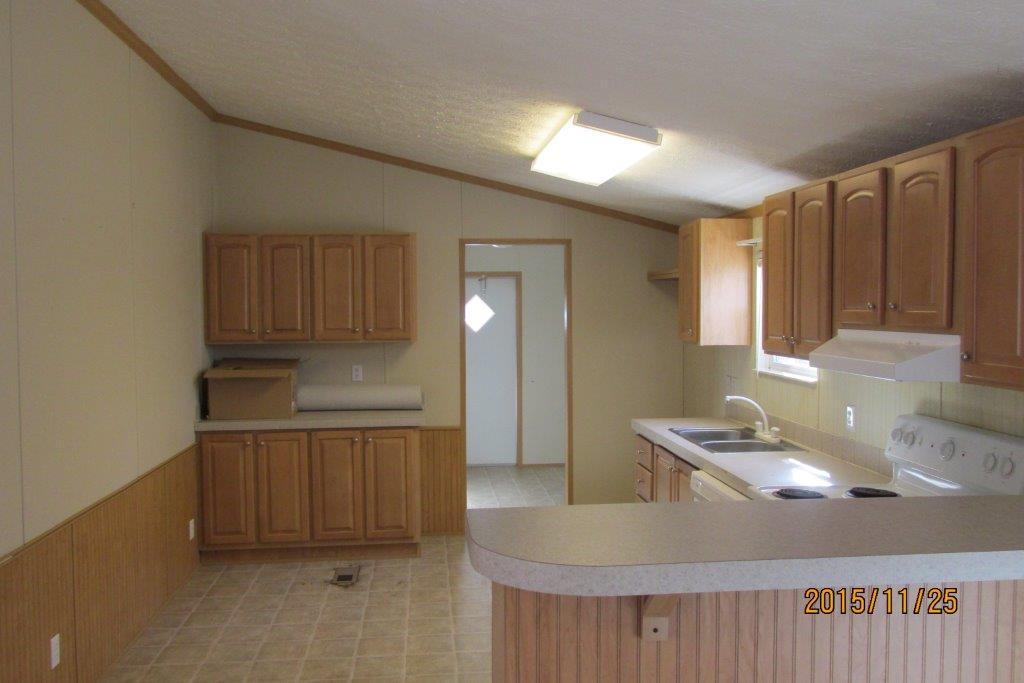 1235 Wapiti Run Road Moneta, VA 24121 - Photo 3 of 19 Lots of Cabinets!