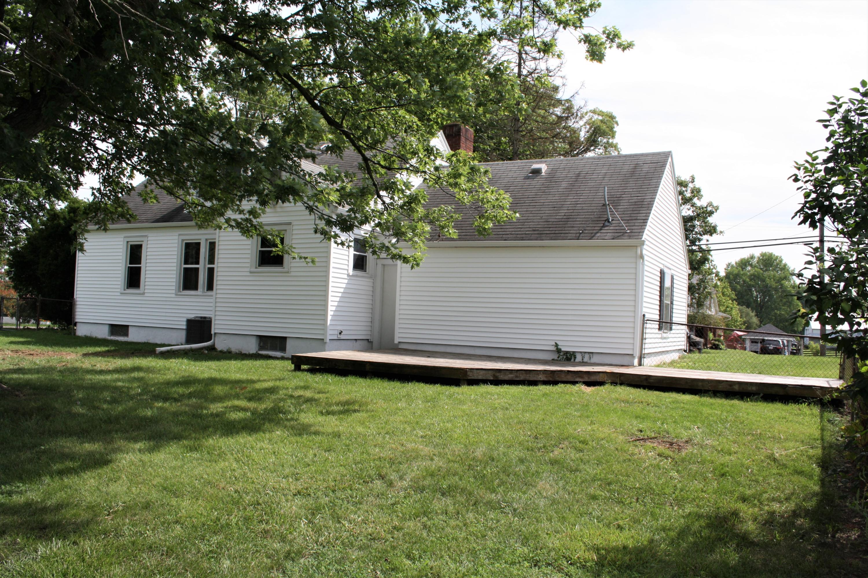 2791 Springfield Jamestown Road Springfield, OH 45506 - Photo 3 of 25