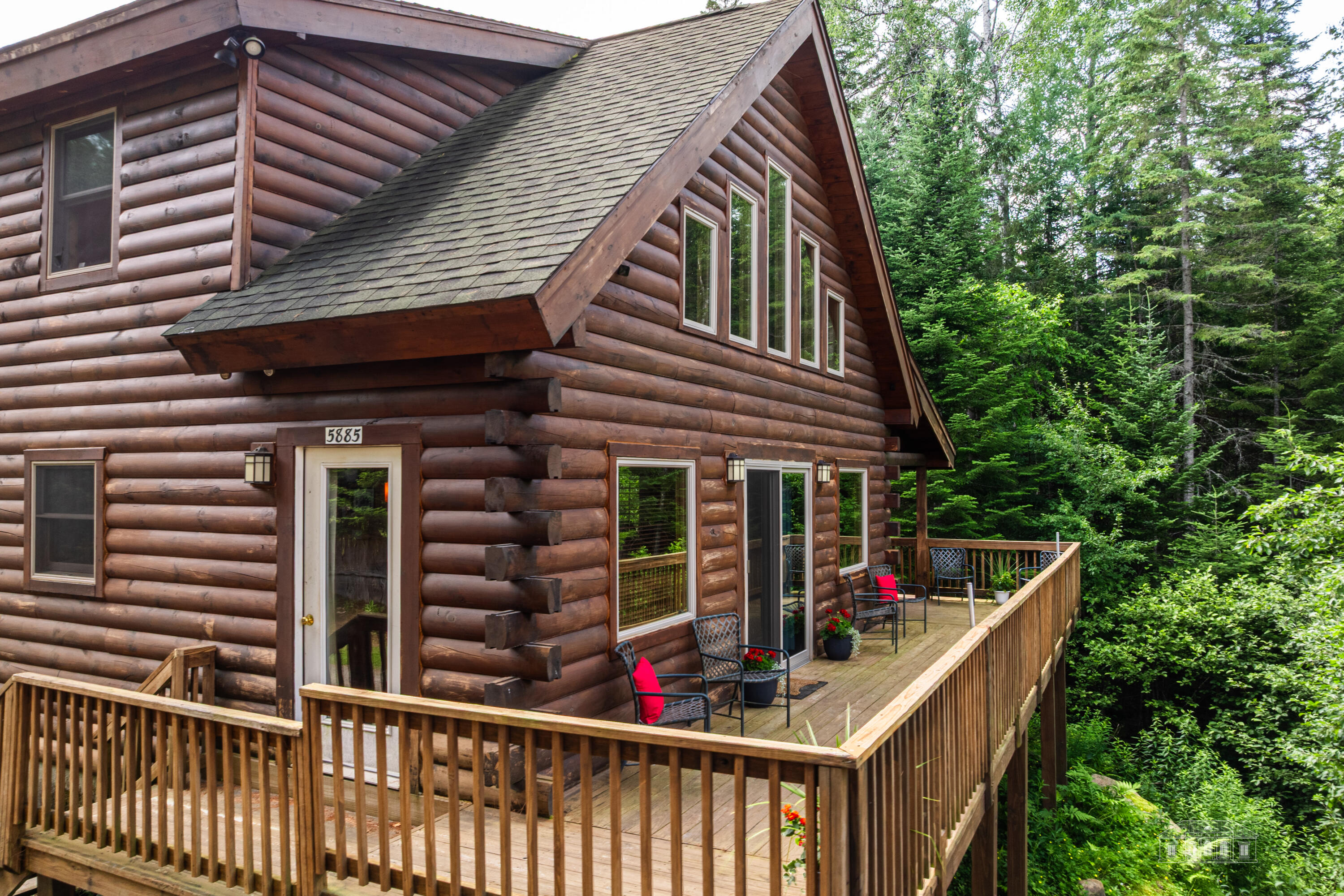 5885 Cascade Road Lake Placid, NY 12946 - Photo 19 of 29