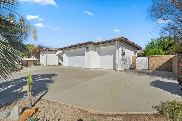 $715,000 | 21660 Front Street, Wildomar, CA 92595