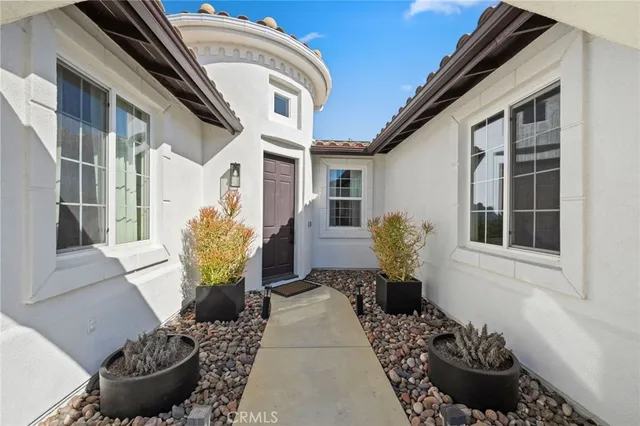 $715,000 | 21660 Front Street, Wildomar, CA 92595