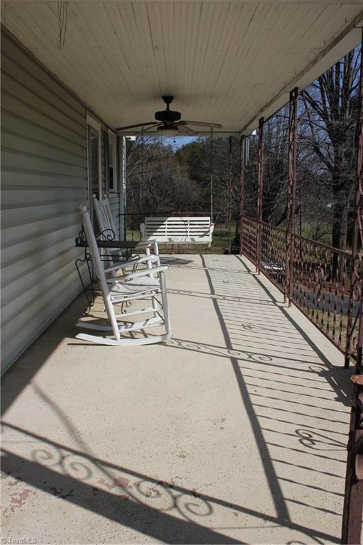 5575 Reynolda Road Winston-Salem, NC 27106 - Photo 2 of 23 Gallery Image 2