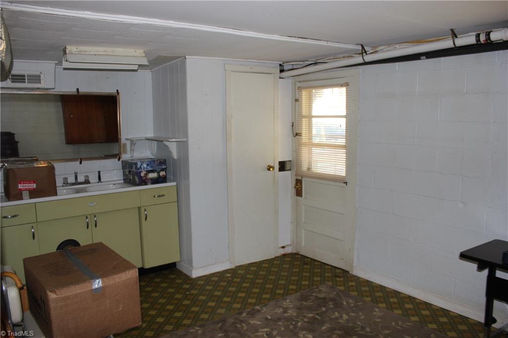 5575 Reynolda Road Winston-Salem, NC 27106 - Photo 16 of 23 Gallery Image 16