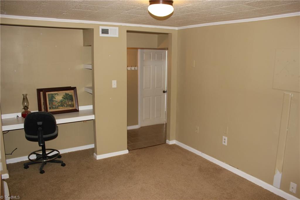 5575 Reynolda Road Winston-Salem, NC 27106 - Photo 17 of 23 Gallery Image 17