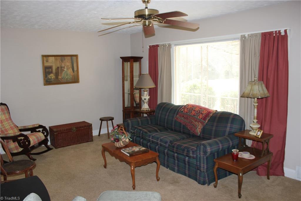 5575 Reynolda Road Winston-Salem, NC 27106 - Photo 6 of 23 Gallery Image 6
