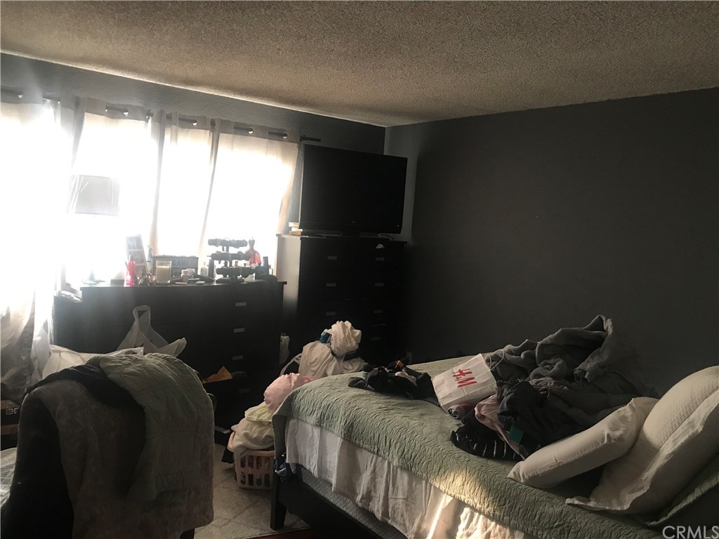 4385 Kingsley Street Montclair, CA 91763 - Photo 11 of 16