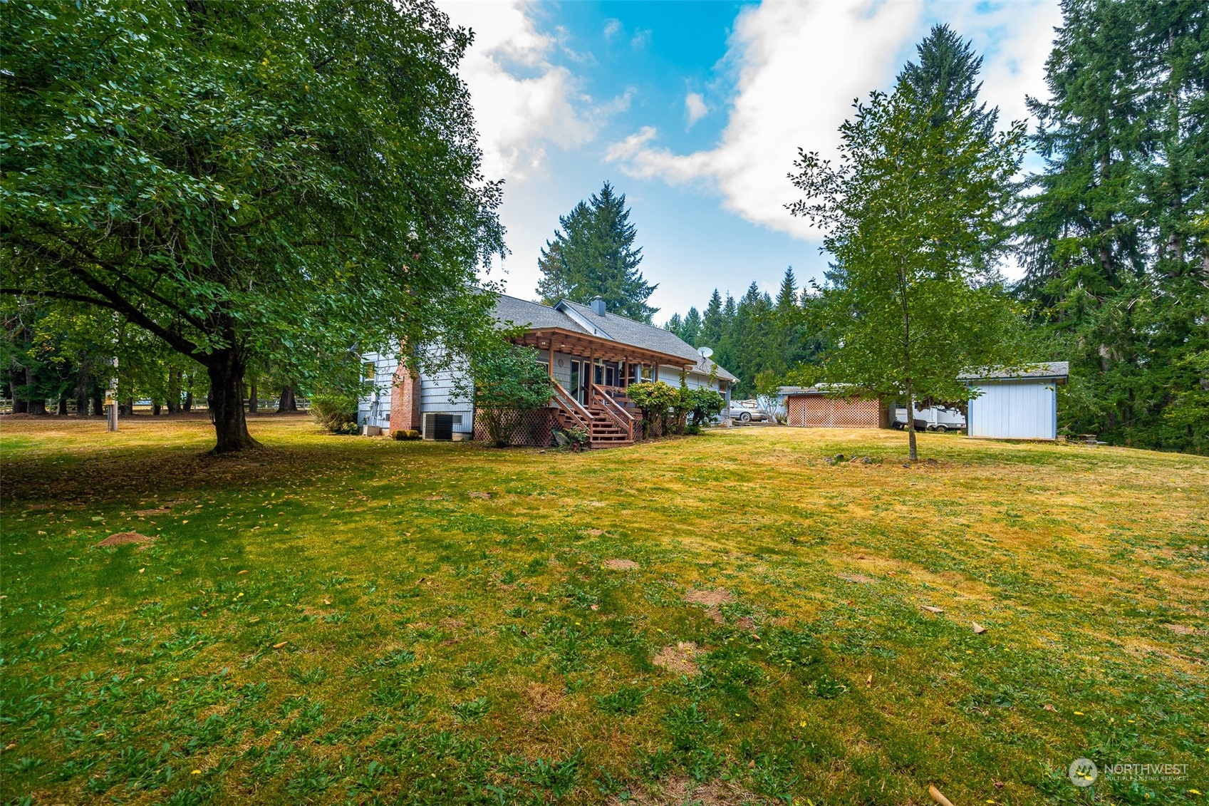 504 Brockway Road Chehalis, WA 98532 - Photo 3 of 40 a view of outdoor space with garden view