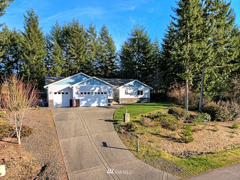 650 East Soderberg Road Allyn, WA 98524 - Photo 1 of 21 Gallery Image 1