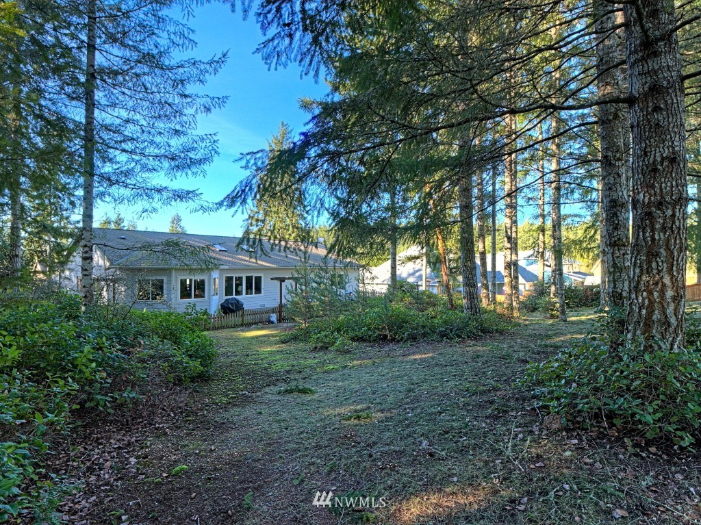 650 East Soderberg Road Allyn, WA 98524 - Photo 17 of 21 Gallery Image 17