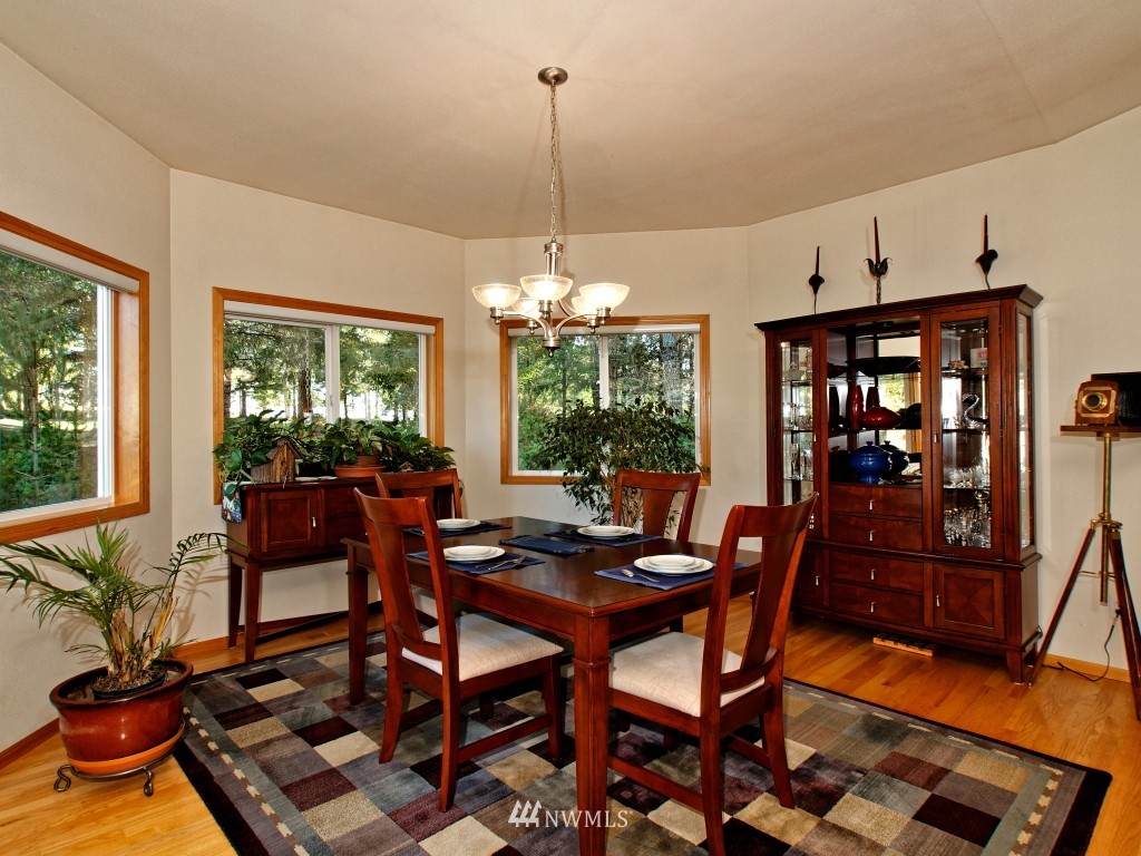 650 East Soderberg Road Allyn, WA 98524 - Photo 8 of 21 Gallery Image 8