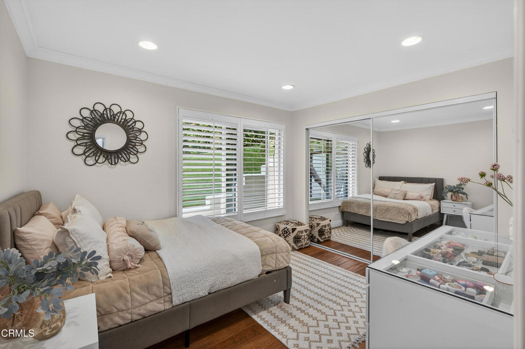 9325-9327 La Shell Drive Tujunga, CA 91042 - Photo 23 of 45 9325 La Shell Dr-23