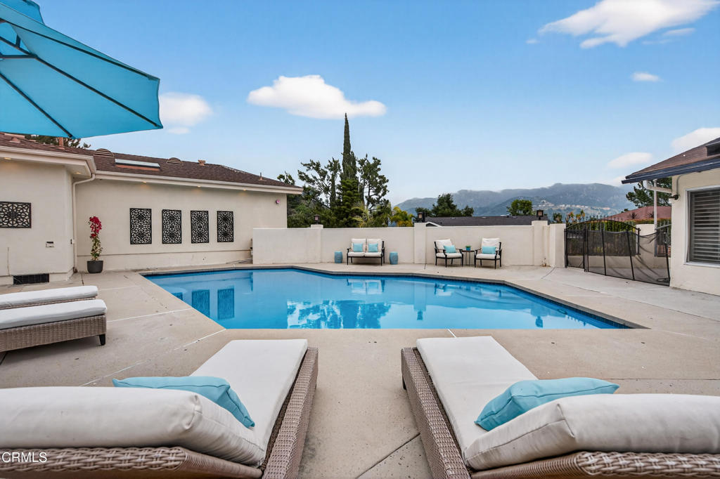 9325-9327 La Shell Drive Tujunga, CA 91042 - Photo 28 of 45 9325 La Shell Dr-28