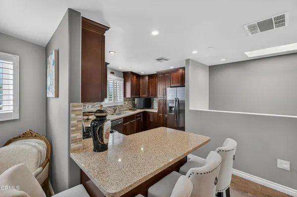 $1,965,000 | 9325-9327 La Shell Drive, Tujunga, CA 91042