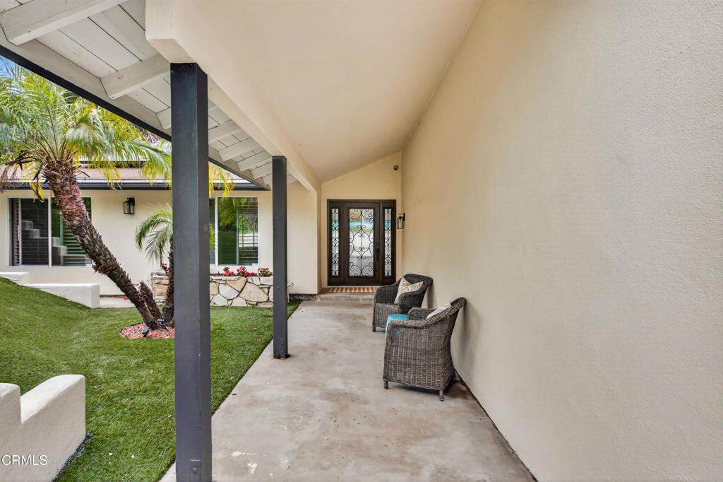 9325-9327 La Shell Drive Tujunga, CA 91042 - Photo 4 of 45 9325 La Shell Dr-4