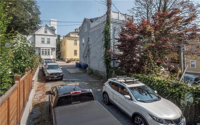 $2,200,000 | 130 Spring Street, Newport, RI 02840